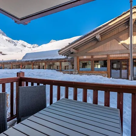 Apartment Ecrin Des Neiges - Val Claret-2 By Interhome