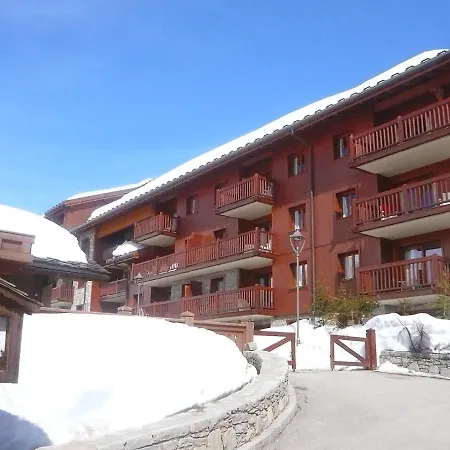 Apartment Ecrin Des Neiges - Val Claret-2 By Interhome